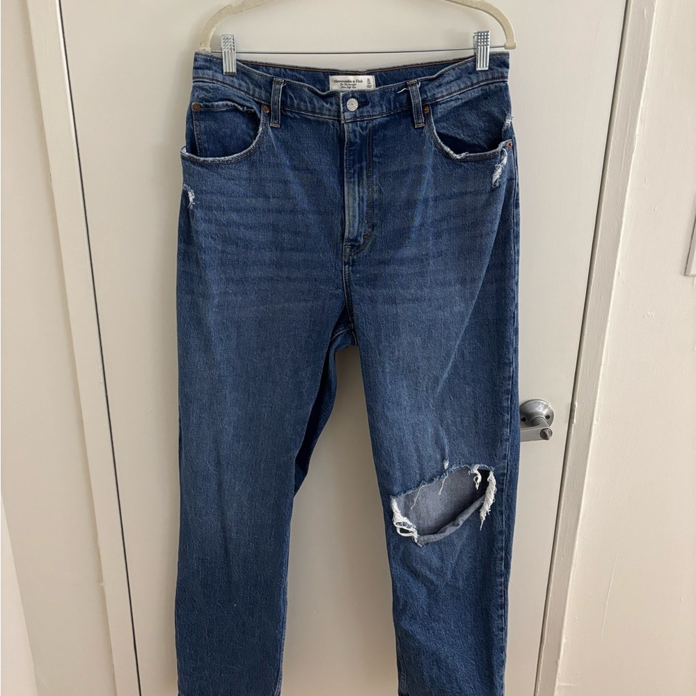 Abercrombie Curve Love Ripped Ultra High Rise 90s Straight Jeans
